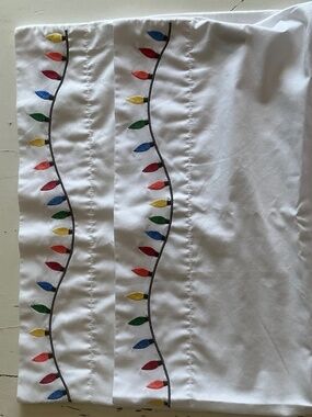 2 Cuddle down 100% Cotton embroidered holiday lights KING pillowcases